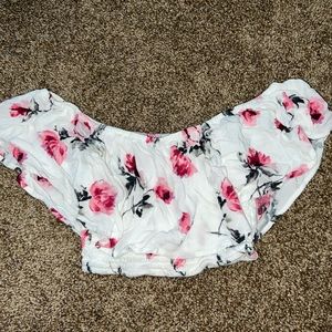 Kendall & Kylie floral, off the shoulder top, size small